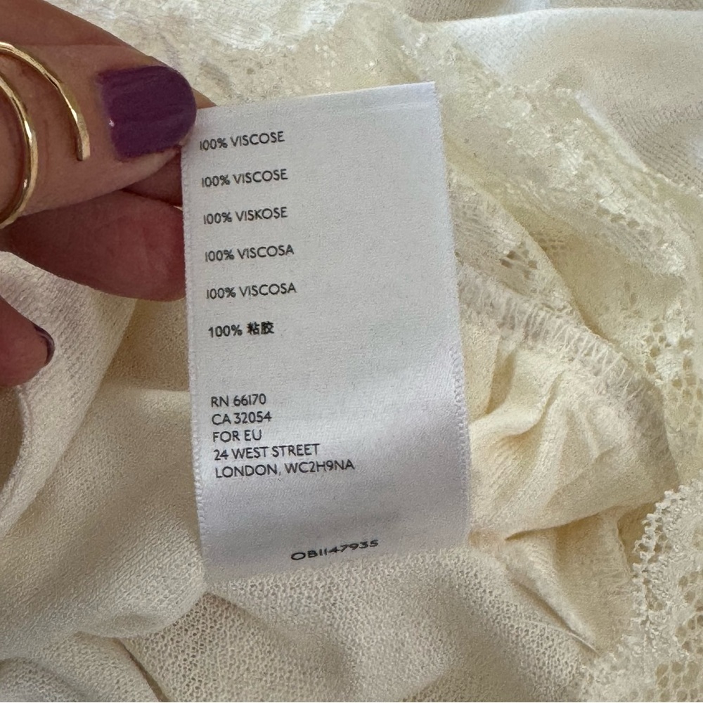 Urban Outfitters Samara Plunging Surplice Crop Top - Picture 8 of 15